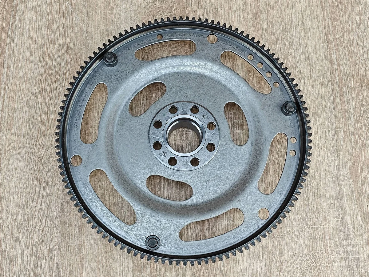 Audi 06H105323AE Schwungrad gebraucht image 3