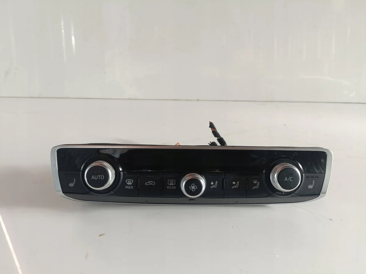 Audi A3 8V Climate Control Panel 8V0820043D