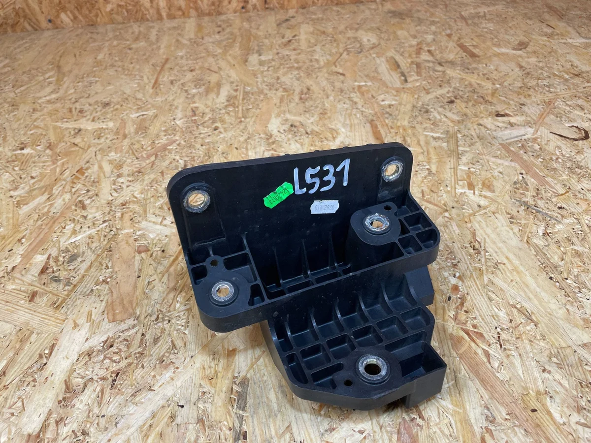 Soporte Batería Suzuki SX4 S-CROSS 72522-61M00