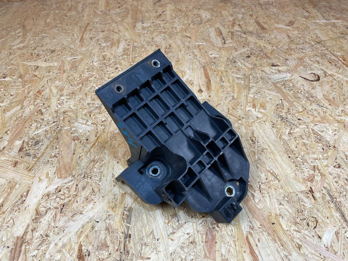 Suzuki SX4 S-Cross Halterung Batterie 72522-61M00 image 6