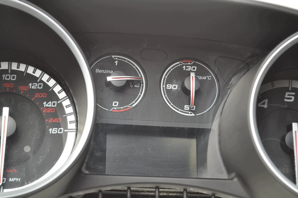 Tacho Alfa Romeo Giulietta 1.8 TBi 235KM image 3