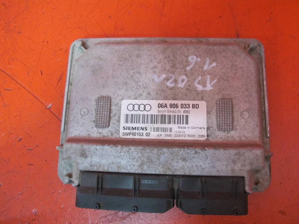 Ohjainyksikkö Audi A3 8L 1.6 8V BFQ