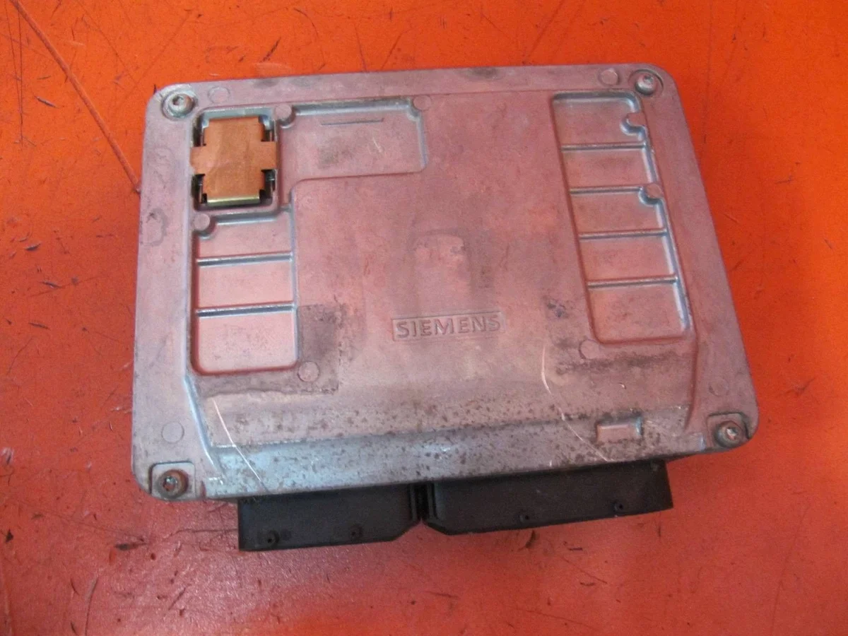 Audi A3 8L 1.6 8V BFQ Engine Control Unit 06A906033BD image 3
