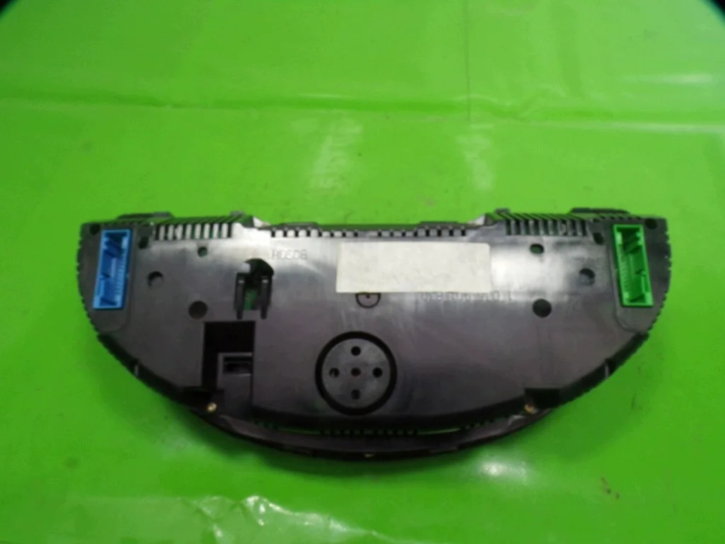 Audi A4 B6 Tacho 8E0920900H gebraucht image 6