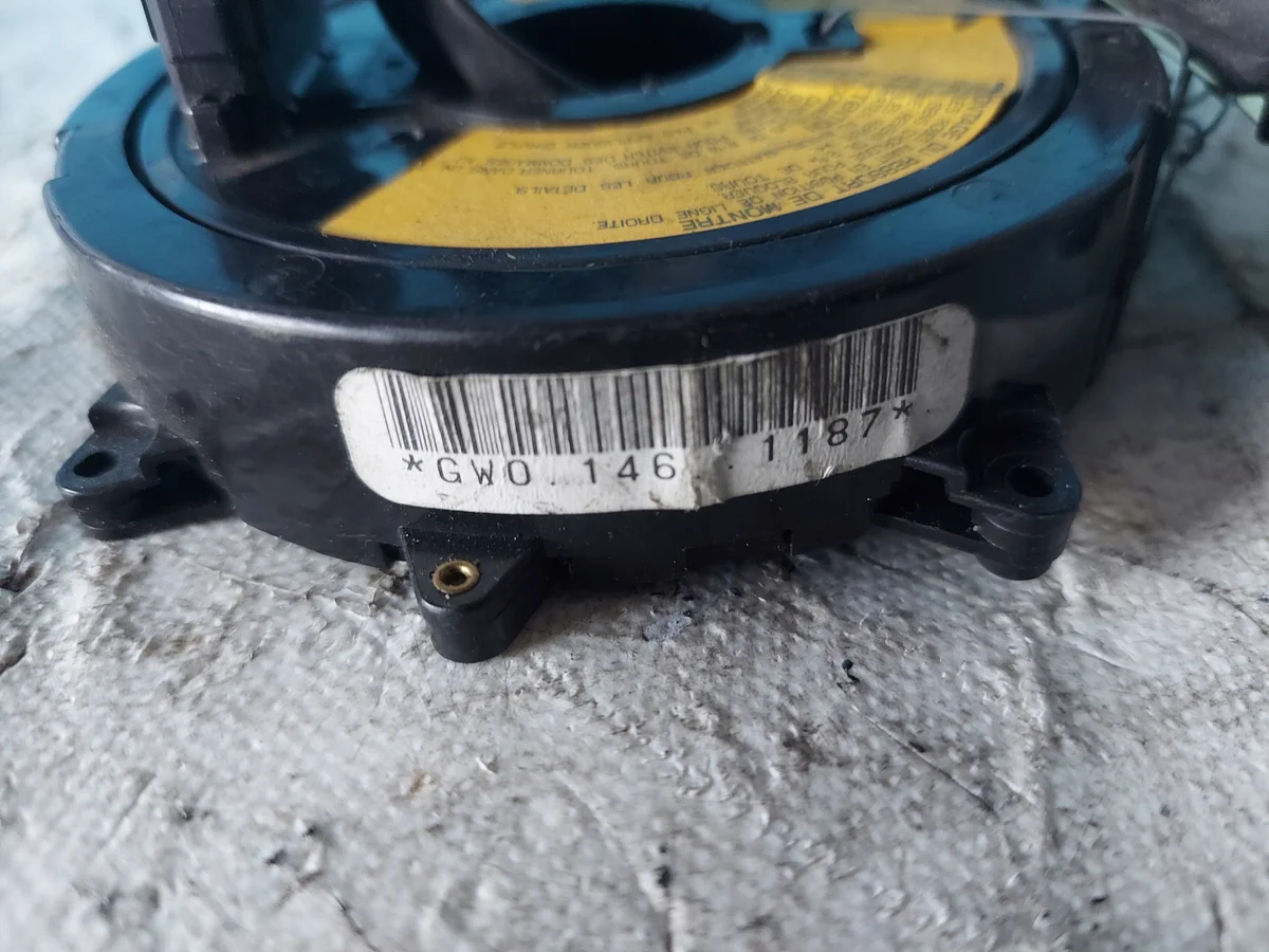Airbag spiraal Mazda 323F BJ Z105950108 image 4