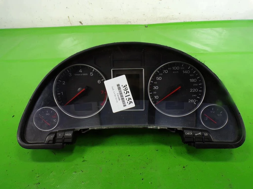 Audi A4 B6 Tacho 8E0920900H gebraucht