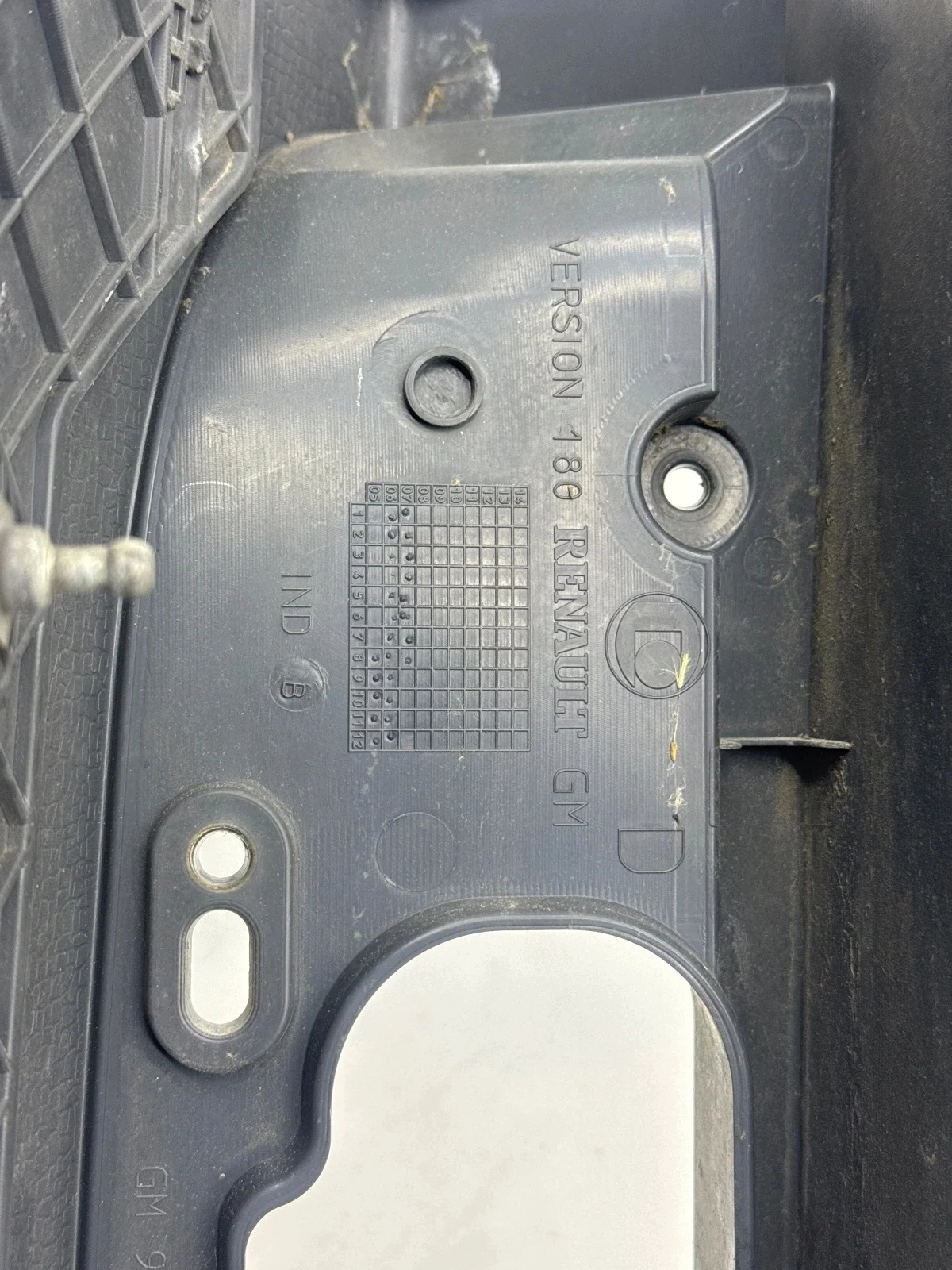 Boîtier de phare Renault Trafic II 93857722 image 6