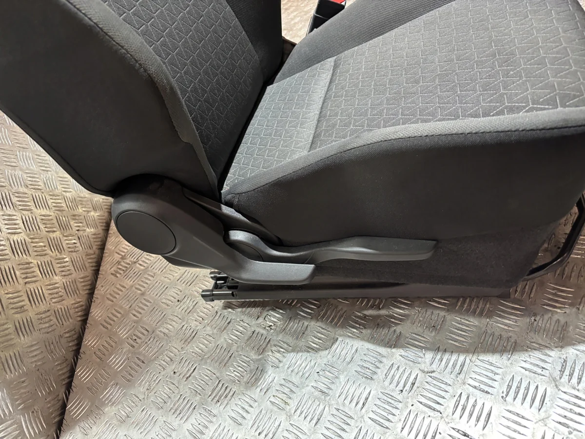 Sitz Rechts Vorne Suzuki Swift MK9 24- PK28384 image 3