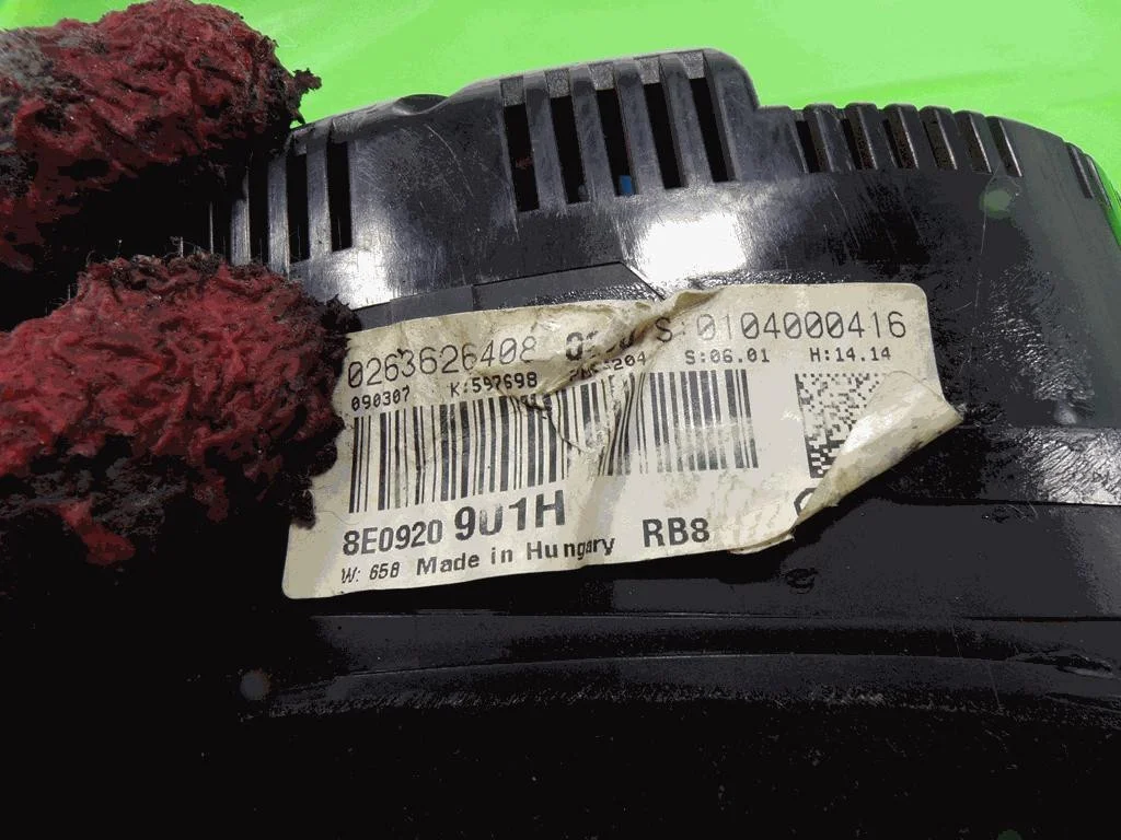Audi A4 B7 Tacho 8E0920901H gebraucht image 6