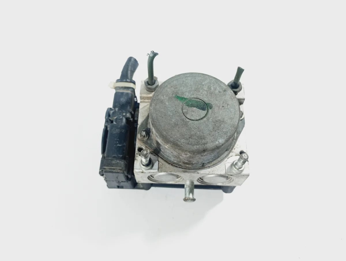 ABS-pump Nissan NOTE E11 06-12 Begagnad image 3