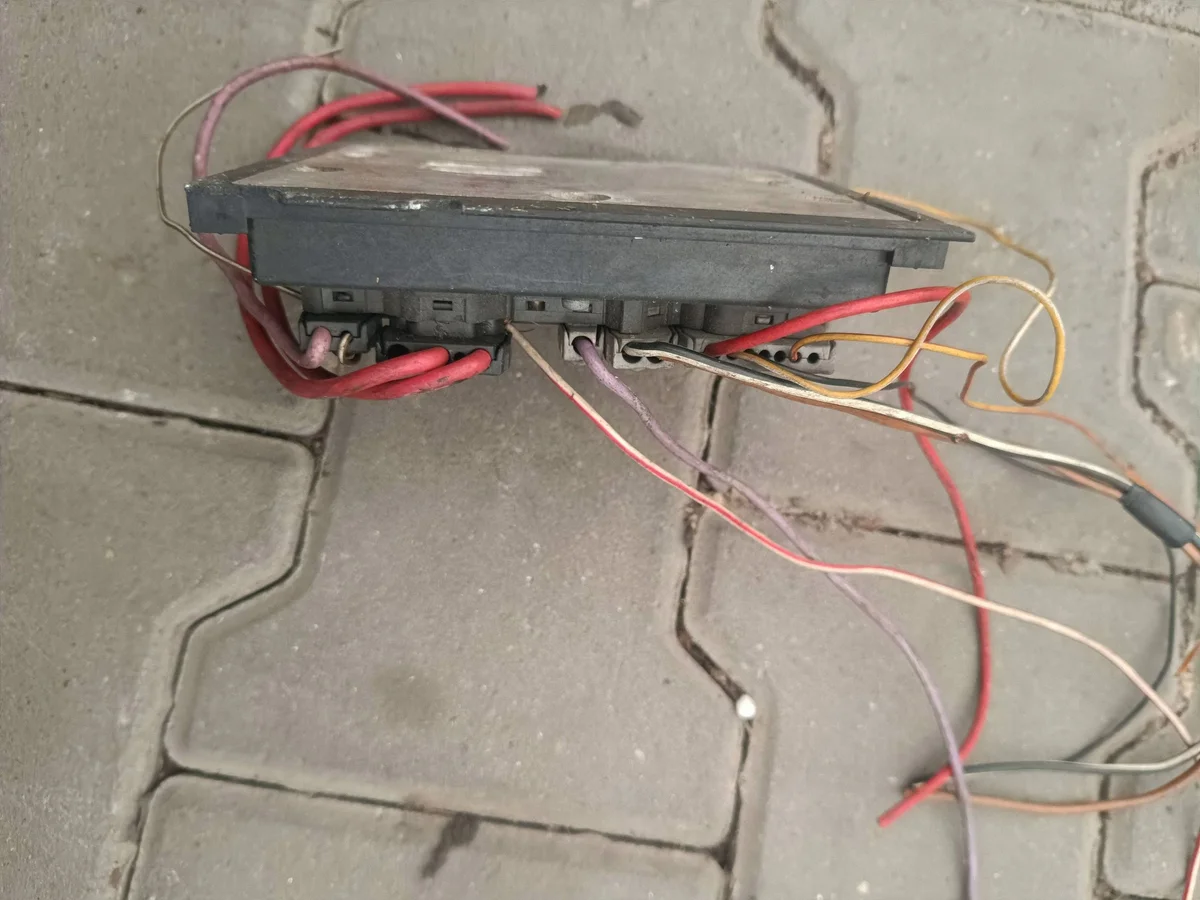 Mercedes E W210 1998 Module A2105450432 image 3