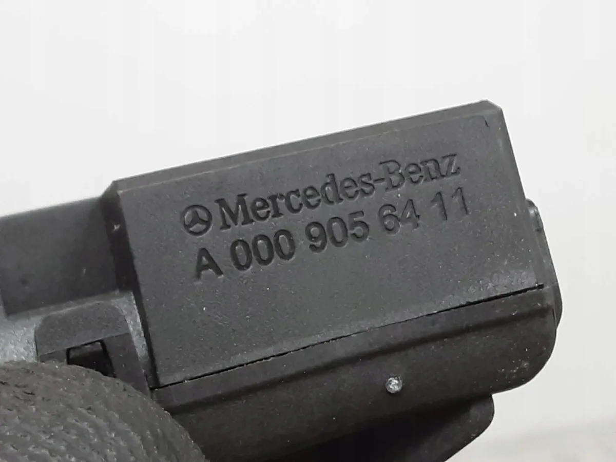 Sensor de Temperatura Mercedes-Benz GLC A0009056411 image 4