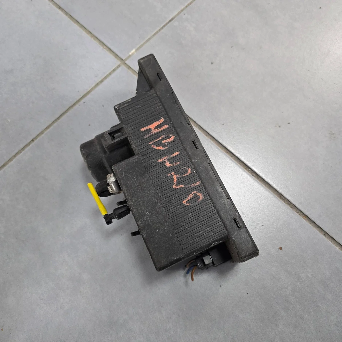 Mercedes-Benz E W210 Central Locking Pump 0132006338