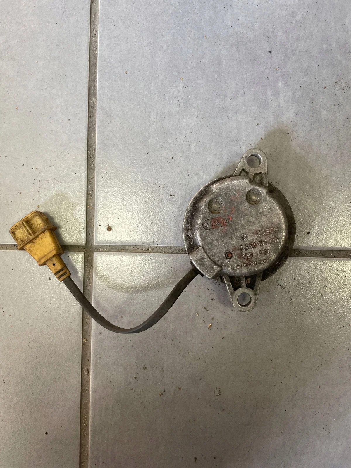Sensor Posición Árbol Levas Volvo OE 0232101030