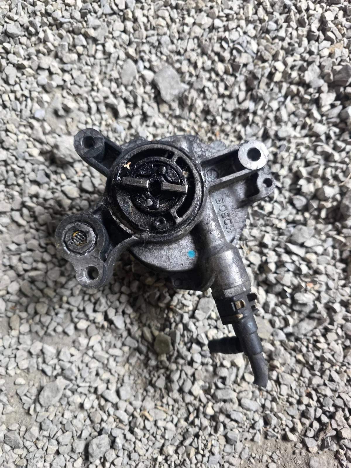 Alipainepumppu Ford Mondeo MK II 1A0911U