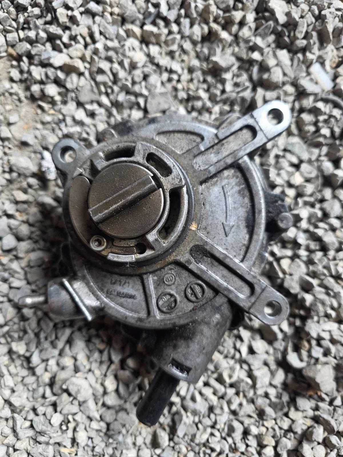 Pompe à vide Mercedes-Benz C W203 LA1231078