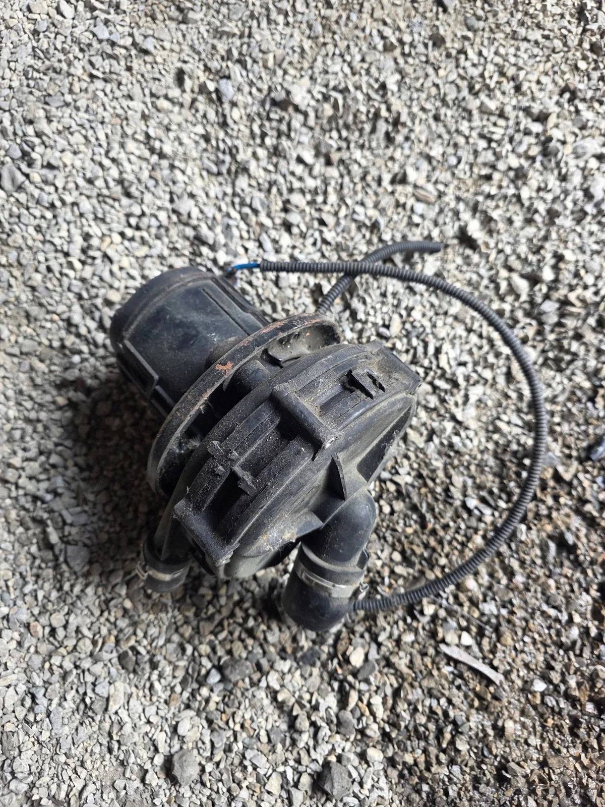 Ilmapumppu Volvo S40 V40 30808802