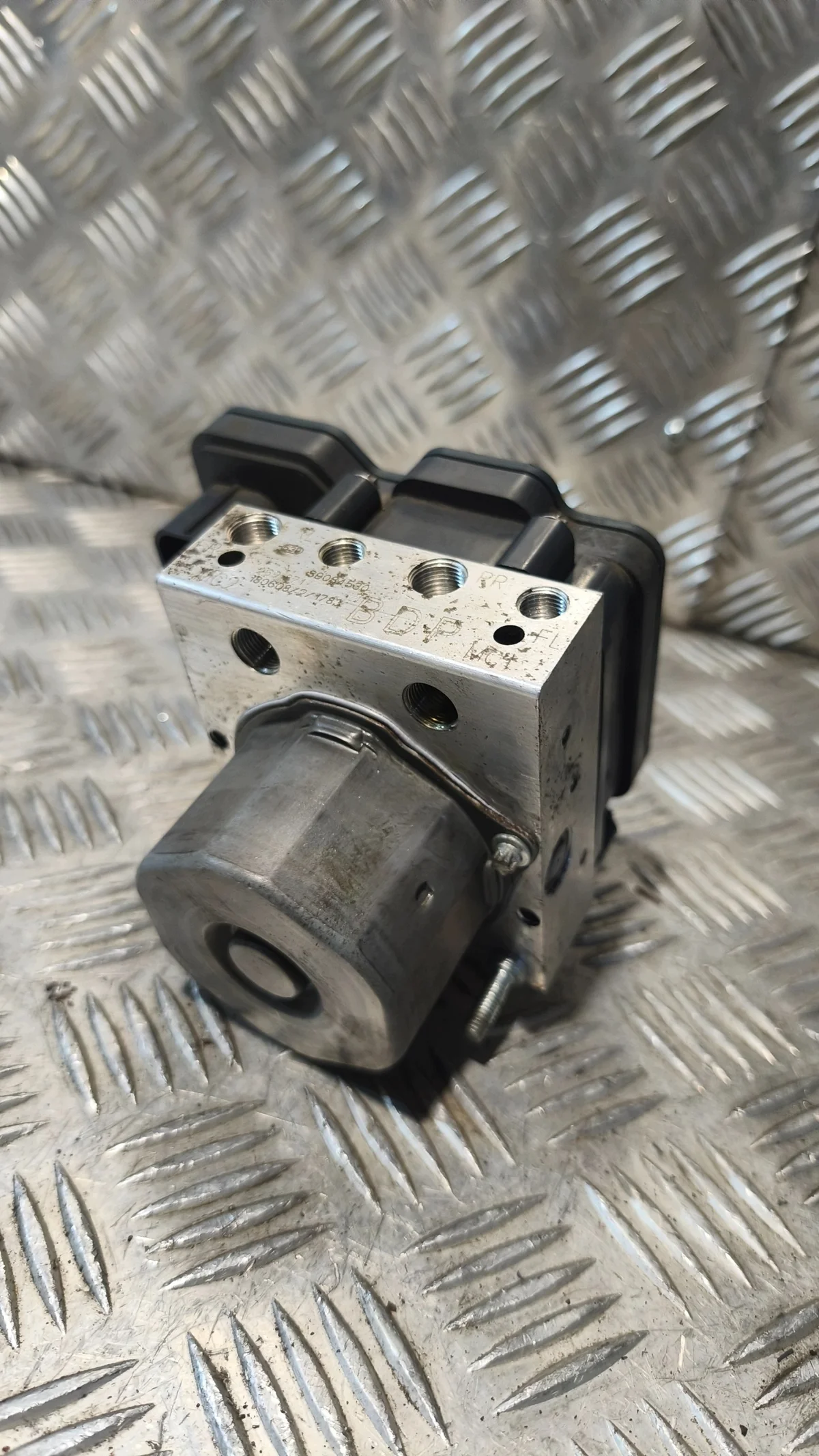 ABS Pump Opel Corsa E 1.4B Used image 3