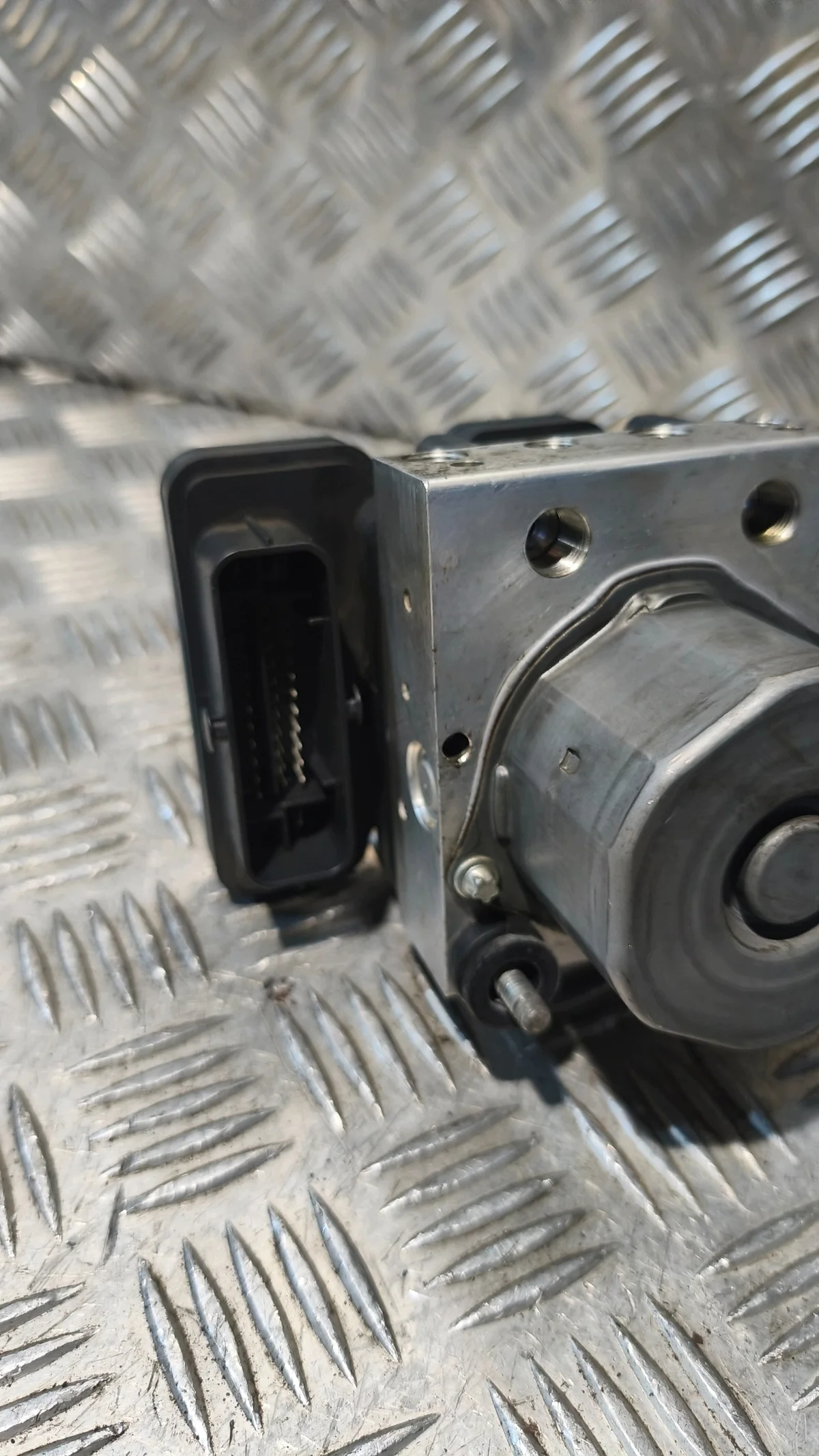 ABS Pump Opel Corsa E 1.4B Used image 6