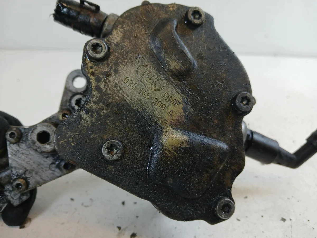 Vakuum Pumpe VW Audi Seat Skoda 1.9 TDI 038145209A image 6