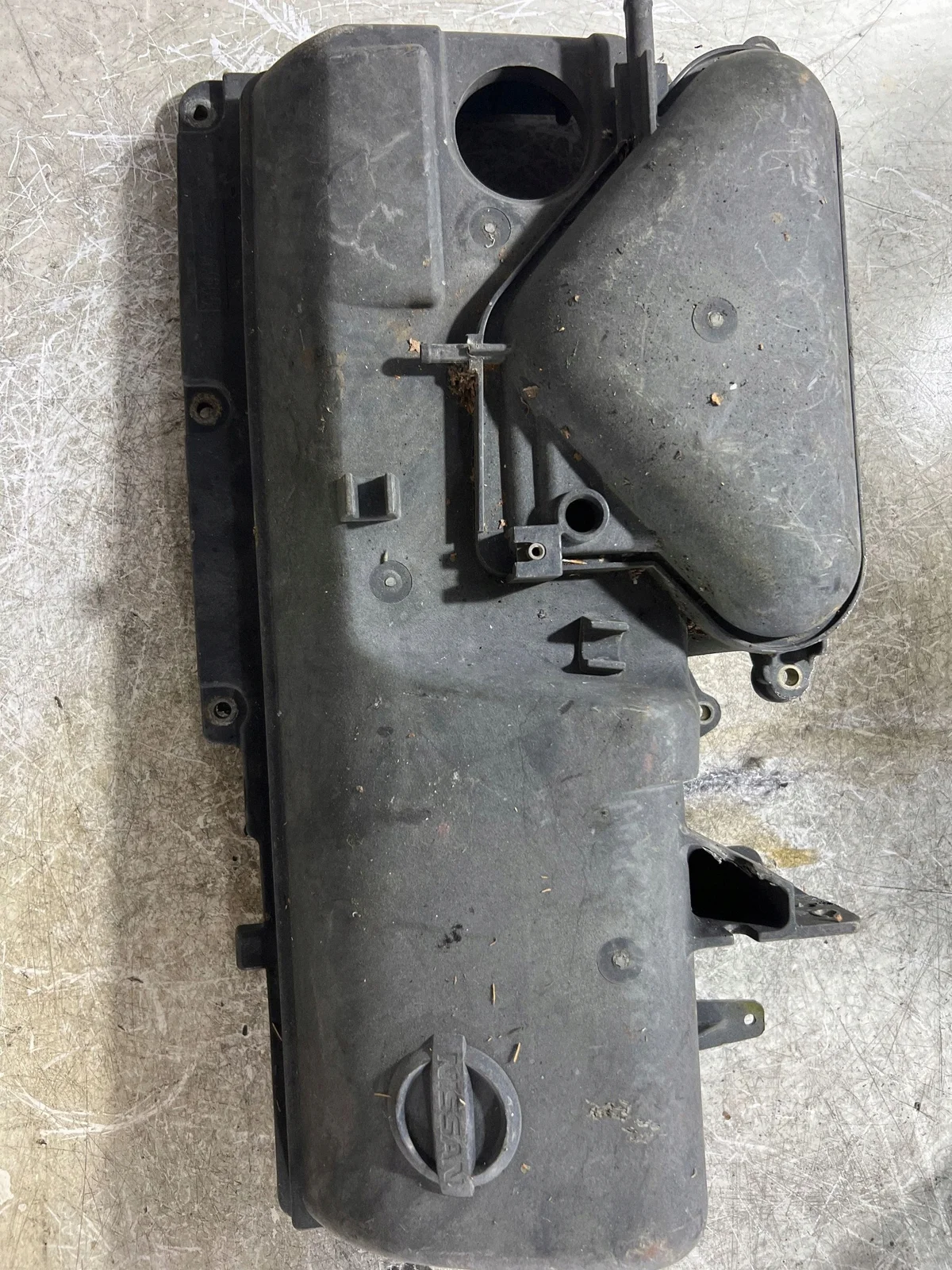 Nissan 13264-00QAL Ventilkåpa Använd