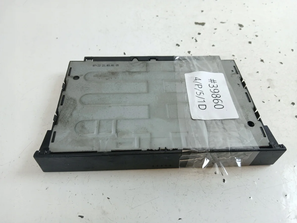 Suporte de Copo VW Golf IV 1J0858601B image 7