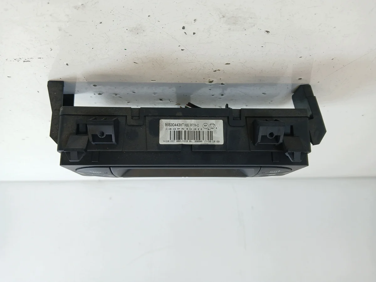 Peugeot 1007 Airco Paneel 96530443XT image 4