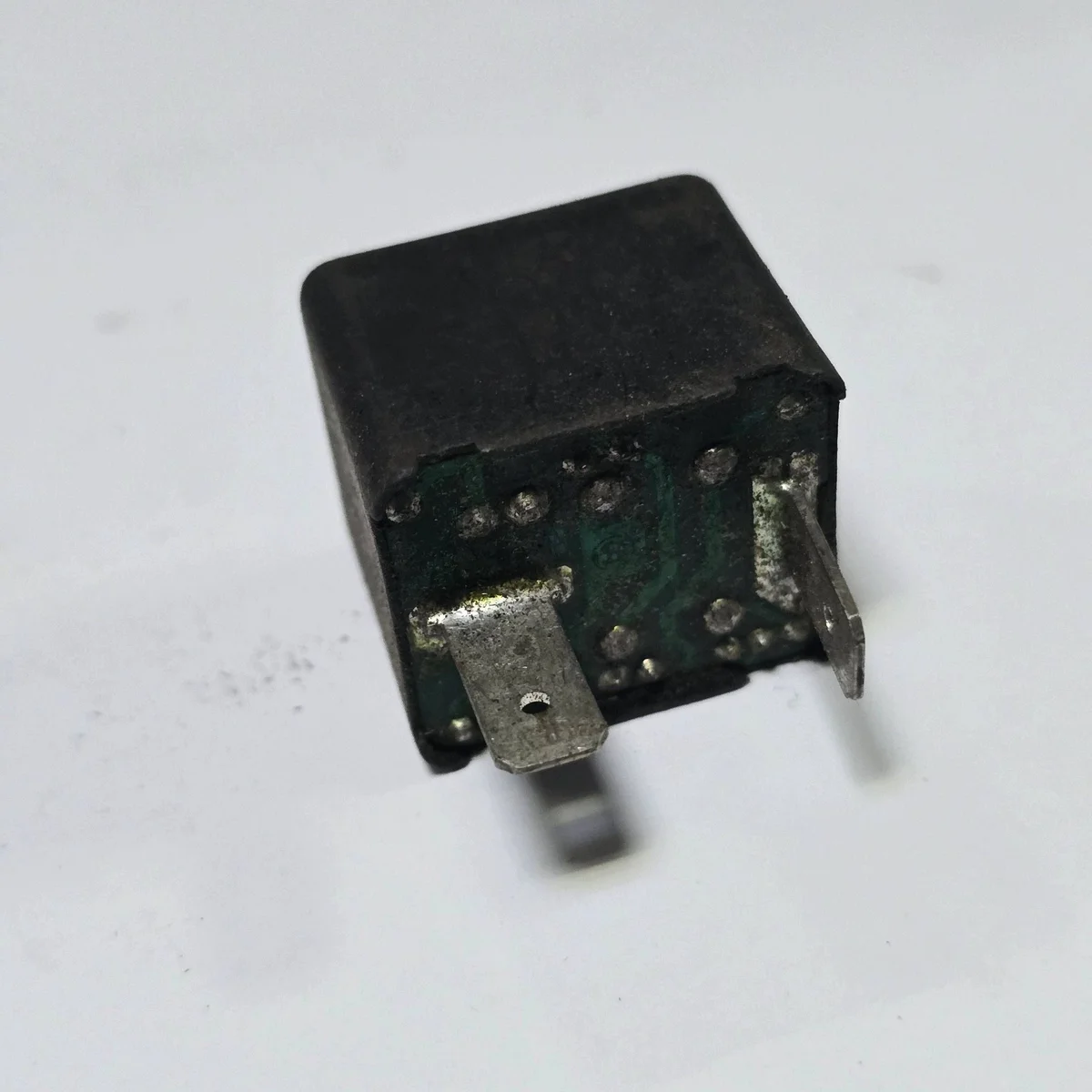 Relay Mercedes-Benz Sprinter A0015422923