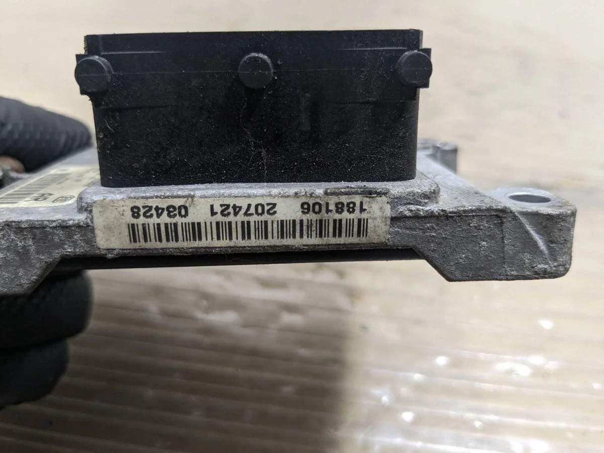 Opel Corsa C 1.2 2003 Sterownik ECU 0261207421 image 4