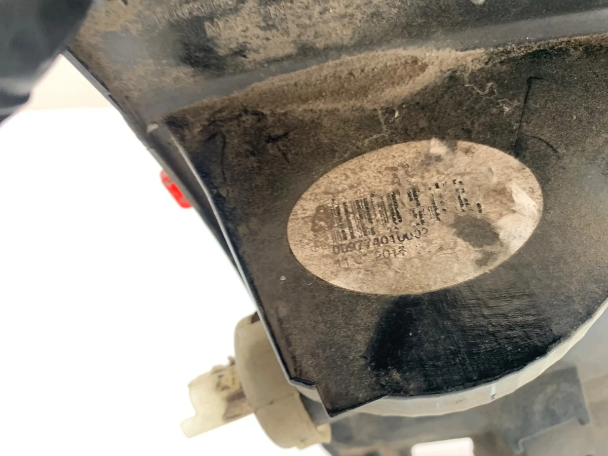 Rückleuchte Stoßstange Links Hinten Peugeot 2008 image 5