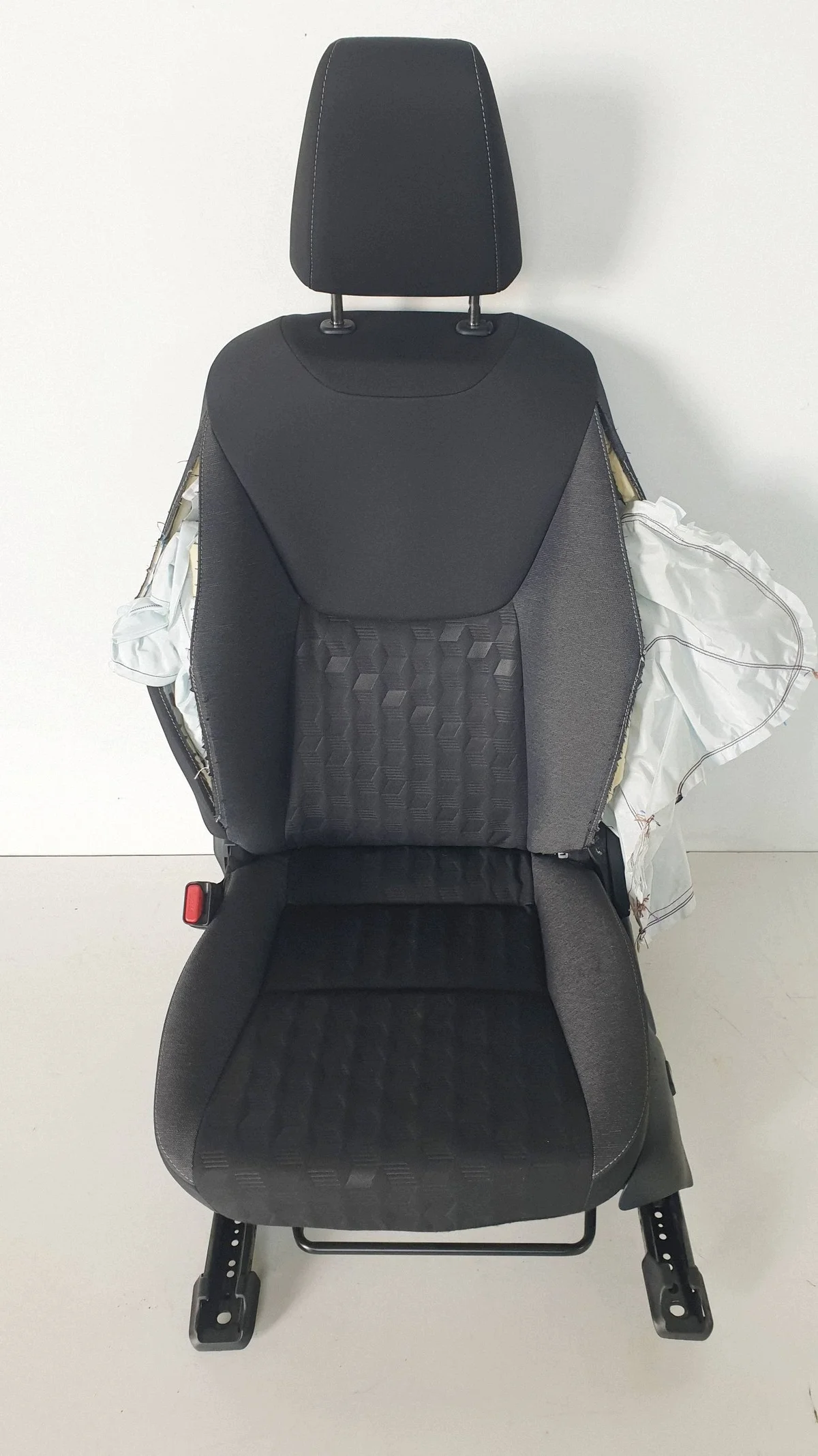 Toyota Yaris IV istuin vasen lämmitetty