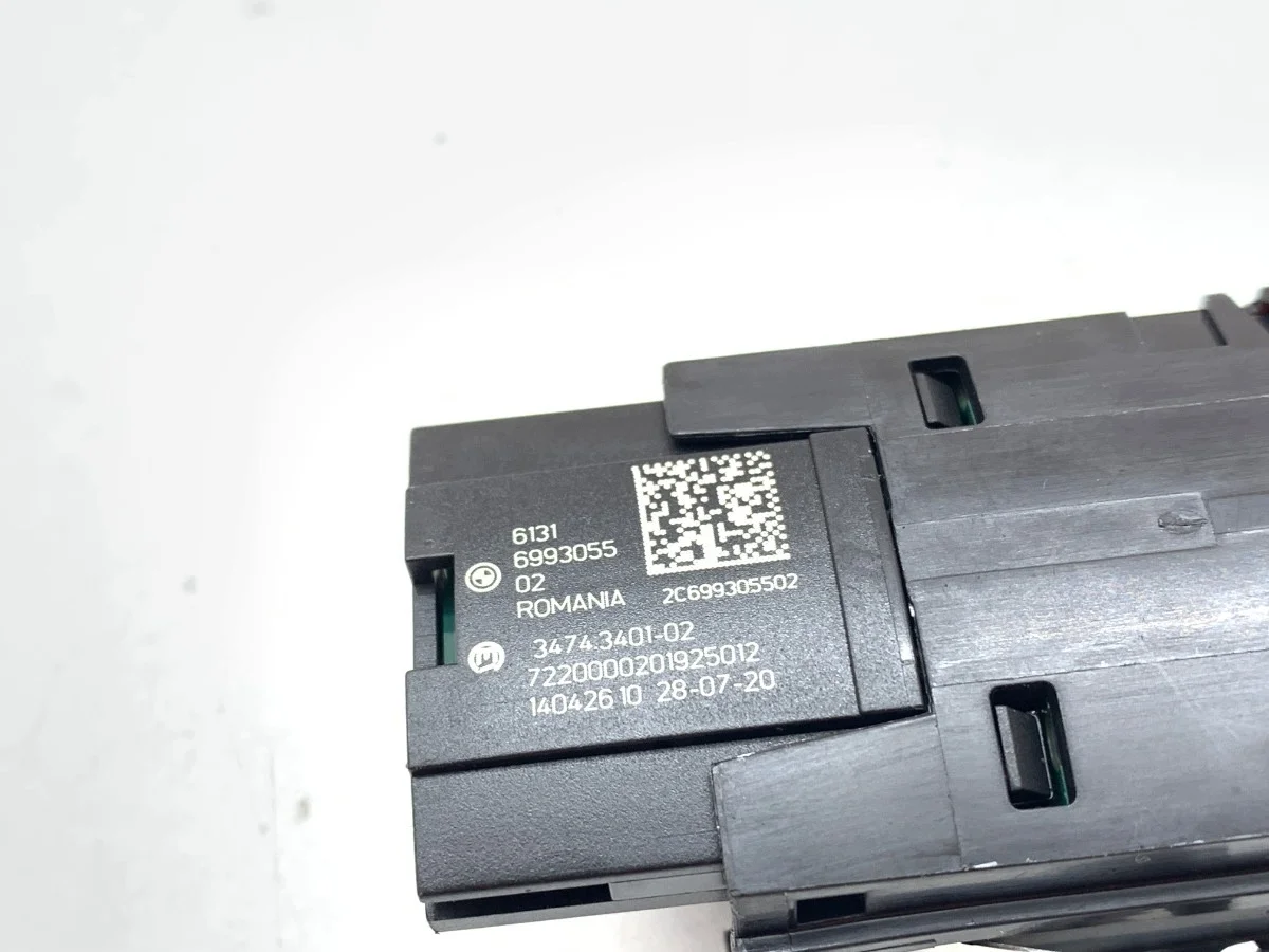 Warnblinkschalter BMW G01 6993055 gebraucht image 3