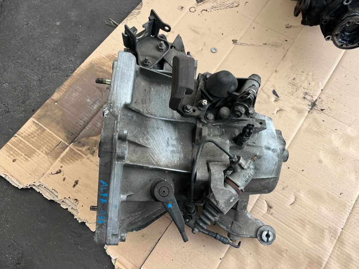 Schaltgetriebe Alfa Romeo 156 2.4 JTD