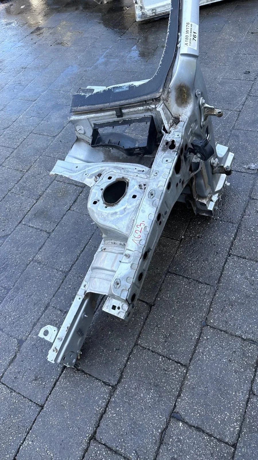 Längsträger links Mercedes-Benz A (W176) 12-18 image 4