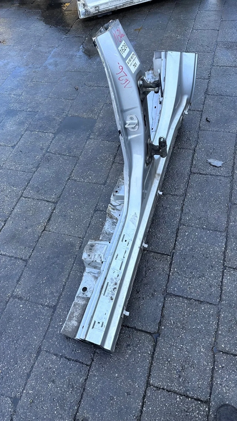 Schweller links Mercedes-Benz A-Klasse W176 image 5