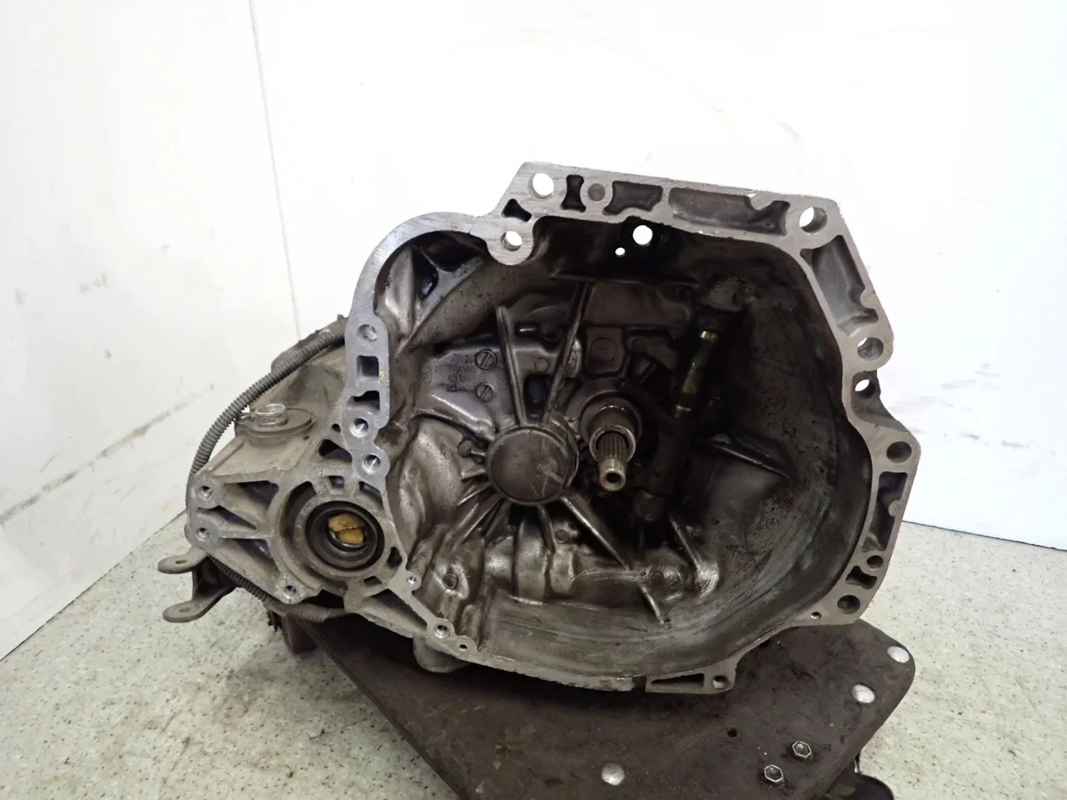Caixa de Câmbio Manual Nissan 100NX 2.0i GTI