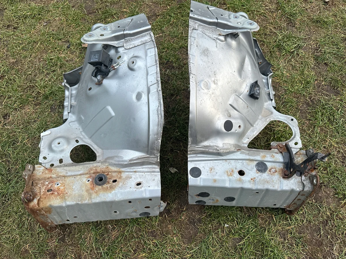 Lexus IS III Front Quarter Panel Left/Right Used