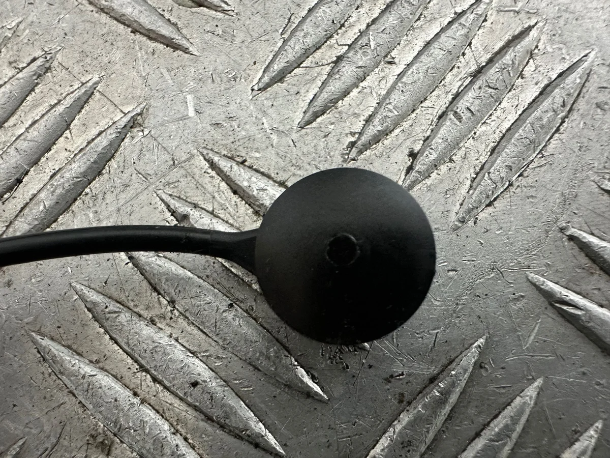 Korken Kraftstoffeinfüllstutzen Mercedes E-Klasse W212 image 9