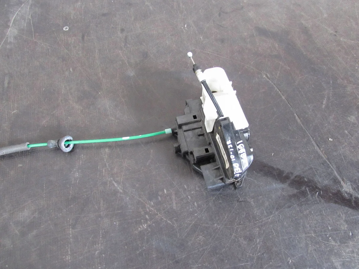 Schloss vorne links Hyundai i30 81310-2L020 image 4