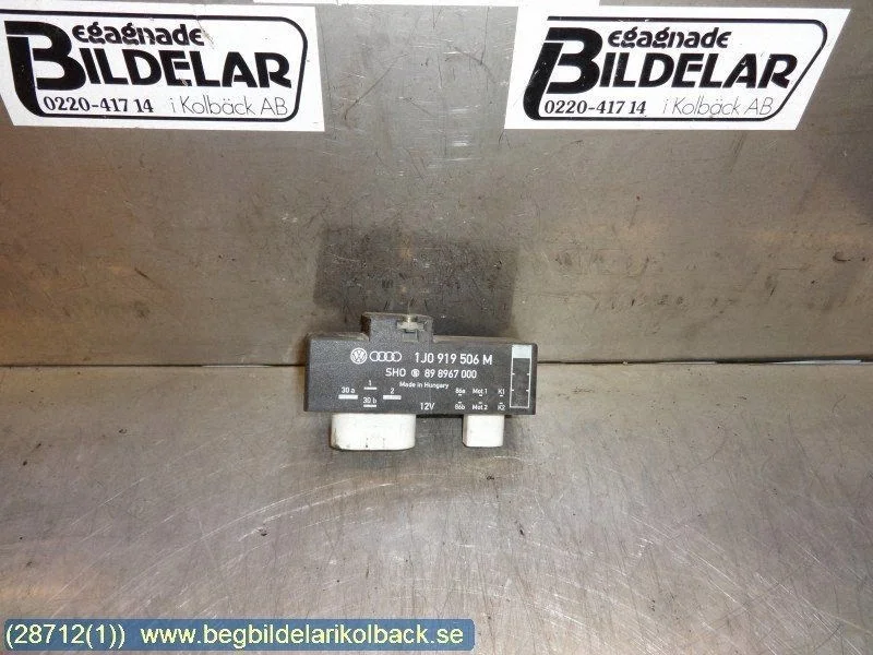 Relais ventilateur Skoda Fabia Mk1 1J0919506M