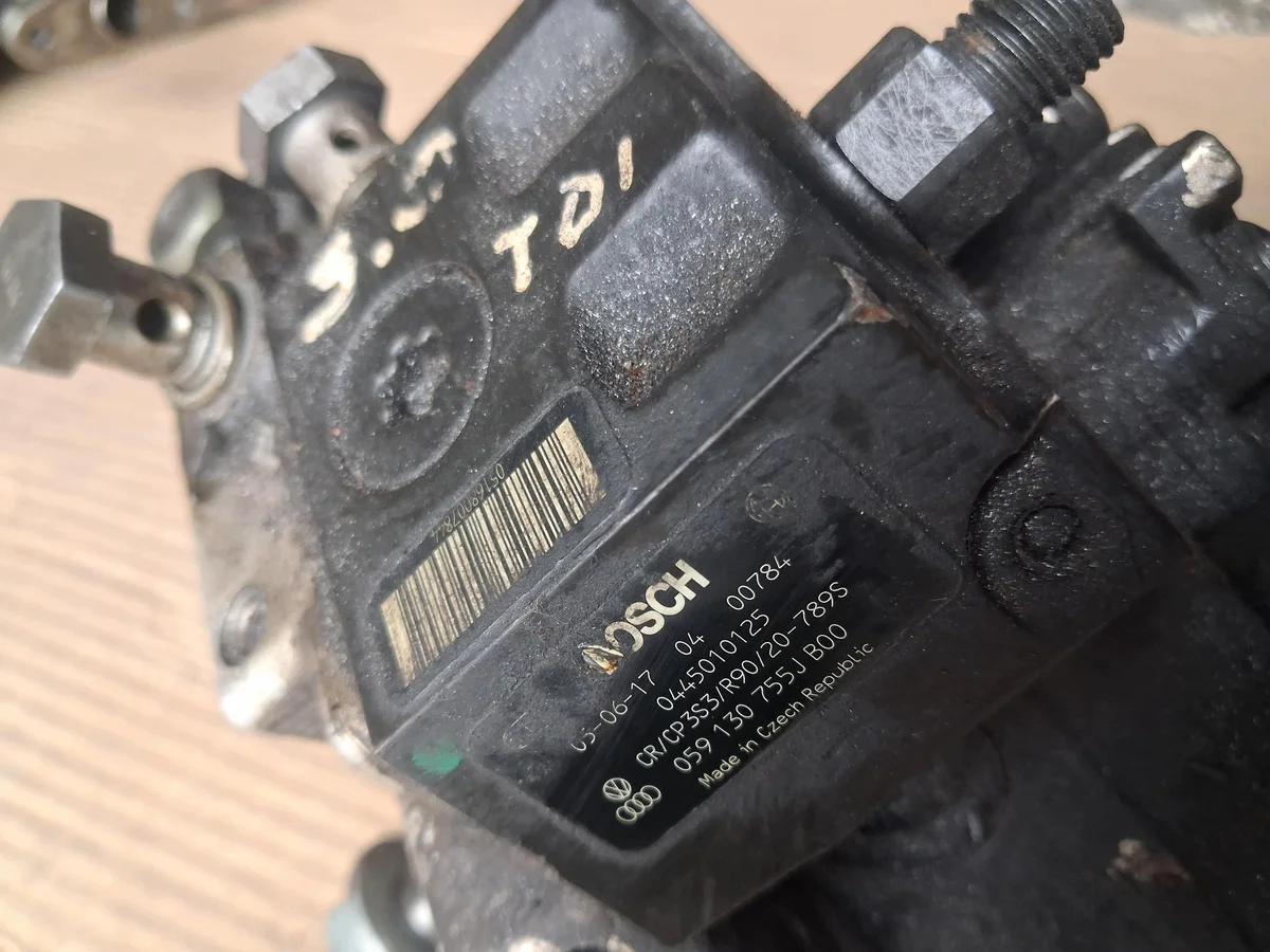 Pompe injection Audi A4 B7 A6 VW Crafter 2.7 3.0 TDI image 4