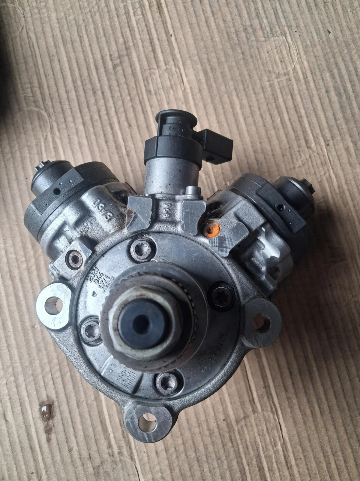 Brandstofpomp Audi A6 C7 3.0 TDI 0445010843