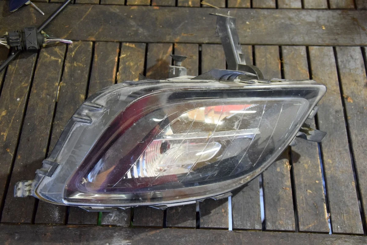 Opel Astra J 2011 Intermitente Izquierdo Usado