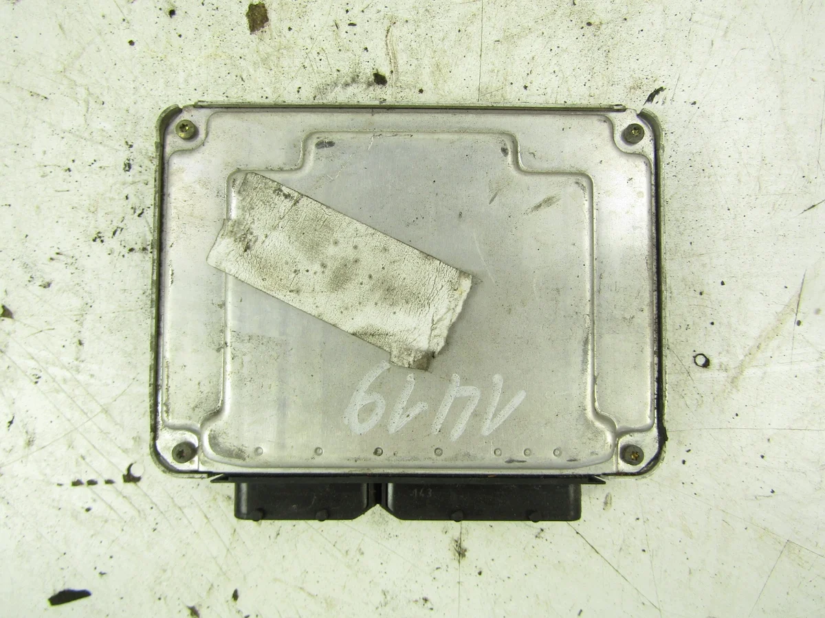 SEAT ALHAMBRA I Steuergerät Motor 038906019J image 6