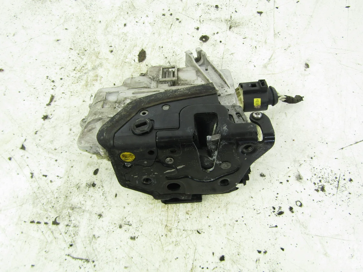 Volkswagen Passat B6 Achterslot Links image 4