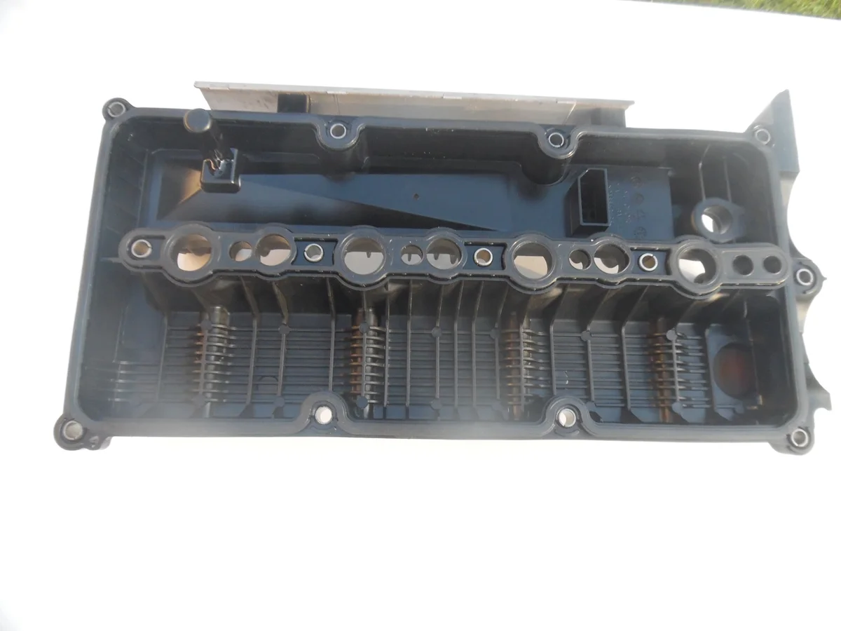 Ventildeckel Hyundai Kia 1,6 CRDI D4FE image 4