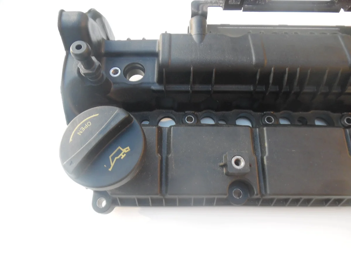 Ventildeckel Hyundai Kia 1,6 CRDI D4FE image 5