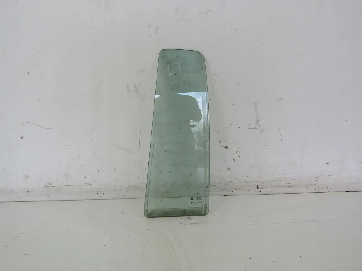 Vitres triangulaire Opel Zafira A arrière gauche