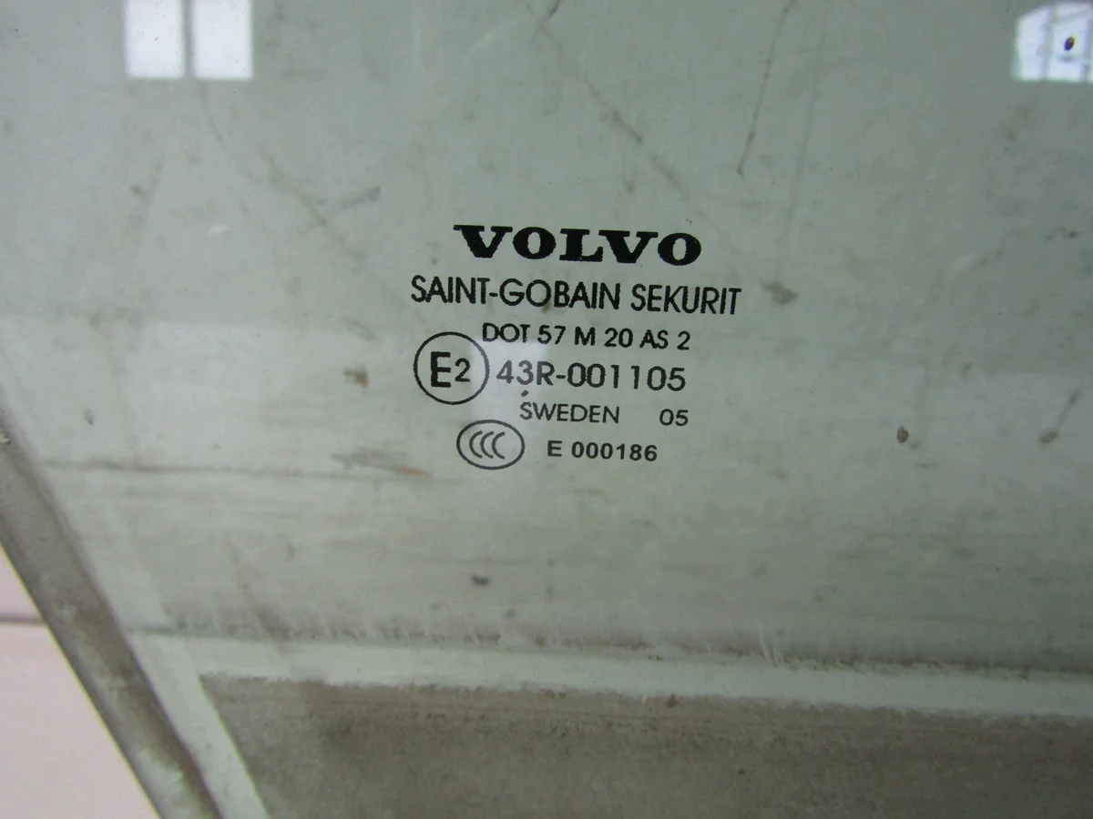 Volvo S40 2 Typ M Ventana Delantera Derecha image 3