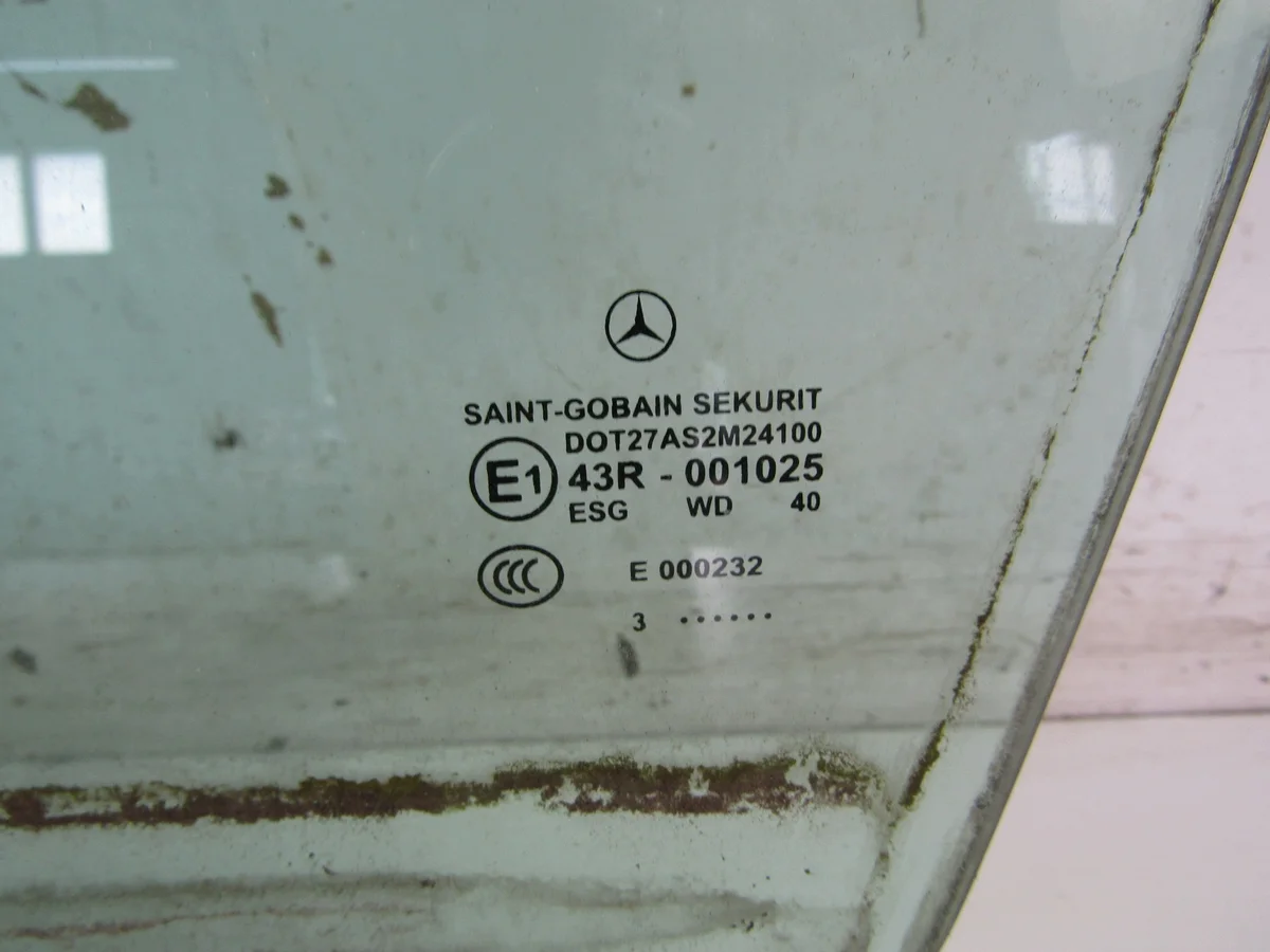 Mercedes C W202 etuoven lasi vasen AK-6-99527 image 3